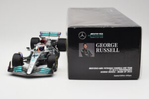 Mercedes AMG W13 E Performance Petronas #63 G. Russell Miami GP 2022 Minichamps 1:18 110220563 Metalli — kuva 6 / 7