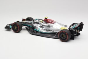 Mercedes AMG W13 E Performance Petronas #44 L. Hamilton Spanish GP 2022 Minichamps 1:18 110220044 Metalli — kuva 5 / 7