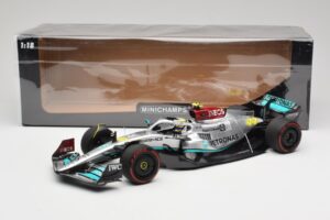 Mercedes AMG W13 E Performance Petronas #44 L. Hamilton Spanish GP 2022 Minichamps 1:18 110220044 Metalli — kuva 7 / 7
