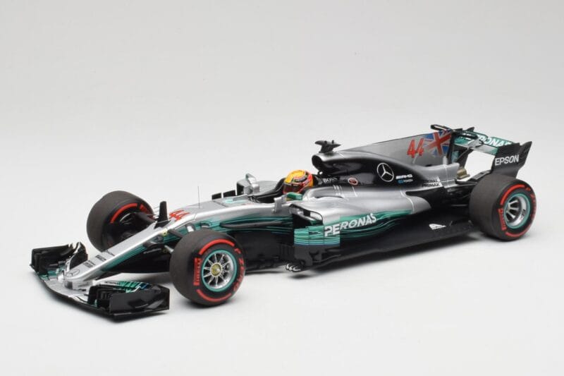 Mercedes AMG W08 EQ Power+ Petronas #44 L. Hamilton F1 World Champion 2017 Minichamps 1:18 186170044 Hartsi