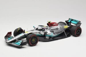 Mercedes AMG W13 E Performance Petronas #44 L. Hamilton Brazilian GP 2022 Minichamps 1:18 110222144 Hartsi