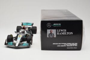 Mercedes AMG W13 E Performance Petronas #44 L. Hamilton Brazilian GP 2022 Minichamps 1:18 110222144 Hartsi — kuva 6 / 7