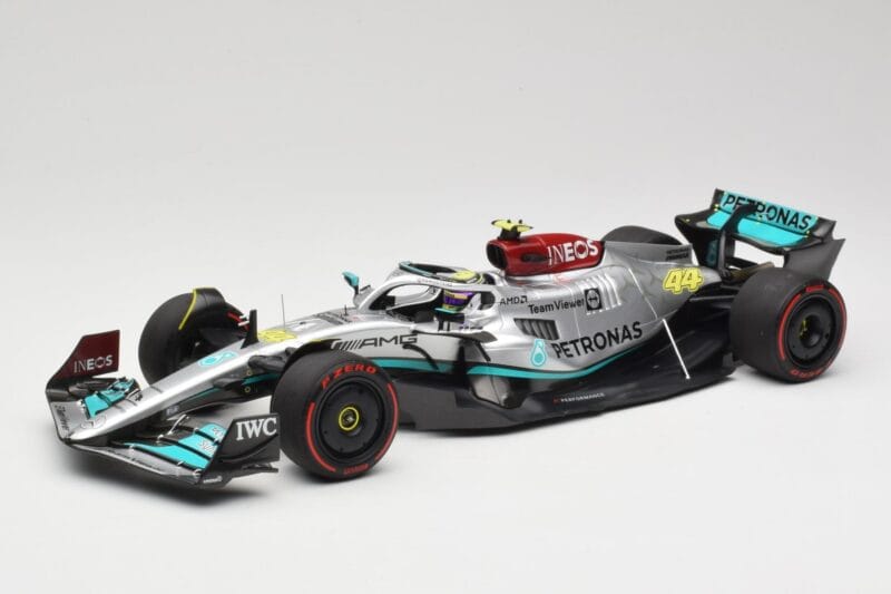 Mercedes AMG W13 E Performance Petronas #44 L. Hamilton Brazilian GP 2022 Minichamps 1:18 110222144 Hartsi