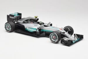 Mercedes AMG W07 #6 N. Rosberg Australia GP Winner 2016 Minichamps 1:18 110160006 Metalli — kuva 4 / 7
