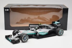 Mercedes AMG W07 #6 N. Rosberg Australia GP Winner 2016 Minichamps 1:18 110160006 Metalli — kuva 6 / 7