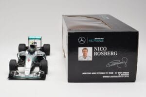 Mercedes AMG W07 #6 N. Rosberg Australia GP Winner 2016 Minichamps 1:18 110160006 Metalli — kuva 7 / 7