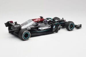Mercedes AMG W12 #44 L. Hamilton Bahrain GP 2021 Minichamps 1:18 110210144 Metalli — kuva 2 / 7