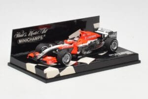 MF1 M16 Toyota #18 T. Monteiro F1 2006 Minichamps 1:43 400060018 Metalli — kuva 2 / 5