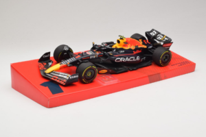 Red Bull Racing RB18 #1 M. Verstappen Oracle Winner Dutch GP 2022 Minichamps 1:18 113223501 Metalli — kuva 2 / 7