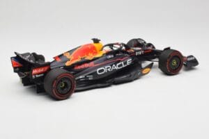 Oracle Red Bull Racing RB18 #1 M. Verstappen Winner Belgian GP 2022 Minichamps 1:18 110221401 Metalli — kuva 2 / 7