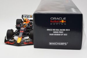 Oracle Red Bull Racing RB18 #11 S. Perez Saudi Arabian GP 2022 Minichamps 1:18 110220011 Metalli — kuva 6 / 7