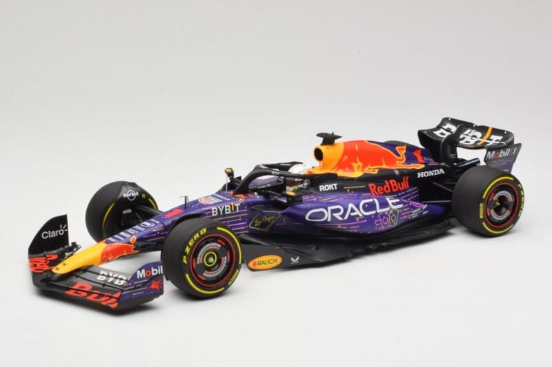 Oracle Red Bull Racing RB19 #33 M. Verstappen Las Vegas GP Winner 2023 Minichamps 1:18 110232201 Hartsi