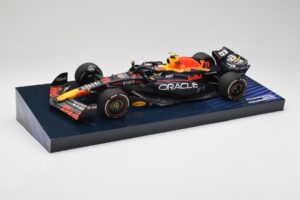 Red Bull Racing RB19 #11 S. Perez Winner Saudi Arabian GP 2023 Minichamps 1:18 113230111 Metalli — kuva 2 / 6