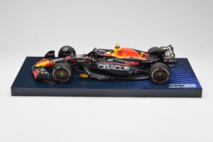 Red Bull Racing RB19 #11 S. Perez Winner Saudi Arabian GP 2023 Minichamps 1:18 113230111 Metalli