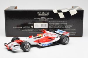 Panasonic Toyota Racing TF106 #8 R. Schumacher F1 2006 Minichamps 1:18 100060007 Metalli — kuva 6 / 6