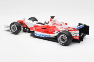 Toyota TF106 Panasonic Toyota Racing J. Trulli F1 Presentation 2006 Minichamps 1:18 AM59554H Metalli — kuva 5 / 6