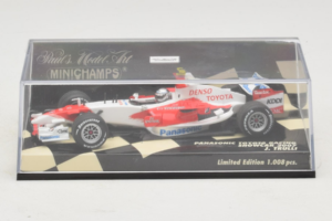 Toyota J. Trulli Panasonic Toyota Racing Showcar F1 2007 Minichamps 1:43 400070082 Metalli — kuva 5 / 5