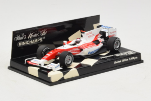 Toyota TF109 #9 J. Trulli Panasonic Toyota Racing Showcar F1 2009 Minichamps 1:43 400090079 Metalli — kuva 2 / 5