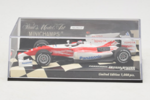 Toyota TF109 #9 J. Trulli Panasonic Toyota Racing Showcar F1 2009 Minichamps 1:43 400090079 Metalli — kuva 4 / 5