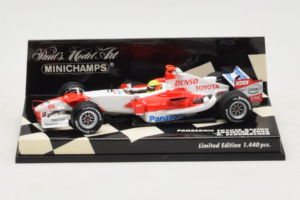 Toyota TF106 Panasonic #11 R. Schumacher Panasonic Toyota Racing Showcar 2006 Minichamps 1:43 400060077 Metalli