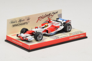 Panasonic Toyota Racing TF107 R. Schumacher F1 Showcar 2007 Minichamps 1:43 403070081 Metalli — kuva 2 / 5