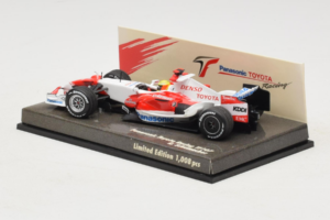 Toyota TF107 #11 R. Schumacher Panasonic Toyota Racing F1 2007 Minichamps 1:43 AM601286 Metalli — kuva 3 / 5