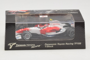 Toyota TF108 #17 T. Glock Panasonic Toyota Racing F1 2008 Minichamps 1:43 AM61152 Metalli — kuva 4 / 6