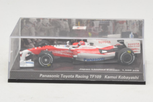 Panasonic Toyota Racing TF109 K. Kobayashi F1 2009 Minichamps 1:43 413090210 Metalli — kuva 4 / 5