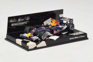 Red Bull Racing D. Coulthard Showcar 2005 Minichamps 1:43 400050084 Metalli — kuva 2 / 5