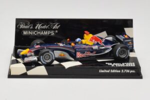 Red Bull Racing D. Coulthard Showcar 2005 Minichamps 1:43 400050084 Metalli