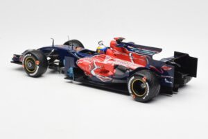 Red Bull Racing RB6 #6 M. Webber F1 Showcar 2010 Minichamps 1:18 150100076 Metalli — kuva 5 / 6