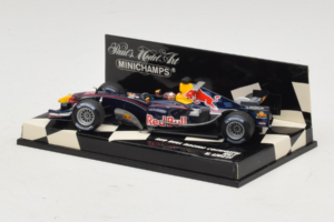 Red Bull Racing RB1 V. Liuzzi Test Driver F1 2005 Minichamps 1:43 400050115 Metalli — kuva 3 / 5