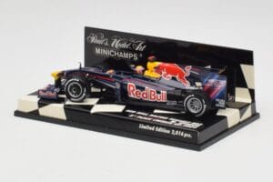 Red Bull Racing Renault RB5 #14 M. Webber Race Car 2009 Minichamps 1:43 400090114 Metalli — kuva 3 / 5
