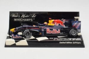 Red Bull Racing Renault RB5 #14 M. Webber Race Car 2009 Minichamps 1:43 400090114 Metalli