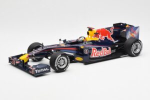 Red Bull Racing Renault RB5 #5 S. Vettel Showcar 2010 Minichamps 1:18 153100175 Metalli