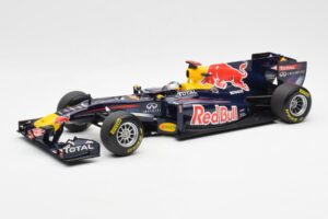 Red Bull Racing Renault RB6 #5 S. Vettel F1 World Champion 2010 Minichamps 1:18 110100005 Metalli