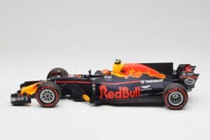 Red Bull Racing RB13 Tag Heuer #33 M. Verstappen Australian GP 2017 Minichamps 1:18 110170033 Hartsi — kuva 3 / 7