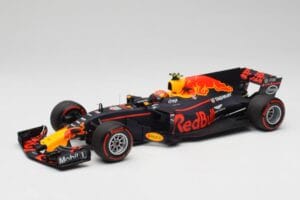 Red Bull Racing RB13 Tag Heuer #33 M. Verstappen Australian GP 2017 Minichamps 1:18 110170033 Hartsi
