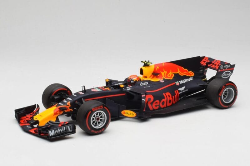 Red Bull Racing RB13 Tag Heuer #33 M. Verstappen Australian GP 2017 Minichamps 1:18 110170033 Hartsi
