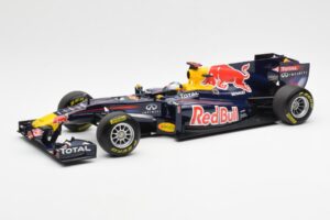 Red Bull Racing Renault RB7 #1 S. Vettel F1 World Champion Showcar 2011 Minichamps 1:18 113110271 Metalli