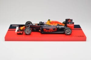 Red Bull RB12 #33 M. Verstappen Spain GP Winner 2016 Minichamps 1:18 147160533 Metalli