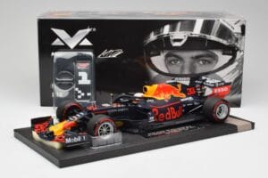 Red Bull RB15 #33 M. Verstappen Brazil GP Winner 2019 Minichamps 1:18 113191933 Metalli — kuva 6 / 7