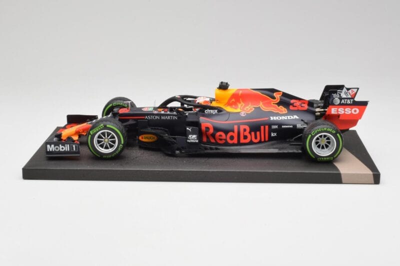 Red Bull RB15 #33 M. Verstappen German GP Winner Wet 2019 Minichamps 1:18 113191133 Metalli