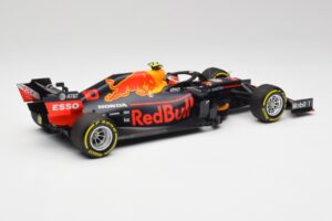 Red Bull RB15 #10 P. Gasly F1 2019 Minichamps 1:18 110190010 Metalli — kuva 2 / 7