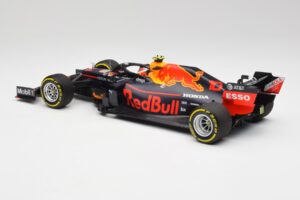 Red Bull RB15 #10 P. Gasly F1 2019 Minichamps 1:18 110190010 Metalli — kuva 5 / 7