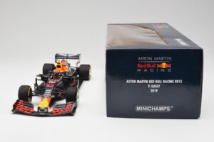 Red Bull RB15 #10 P. Gasly F1 2019 Minichamps 1:18 110190010 Metalli — kuva 7 / 7