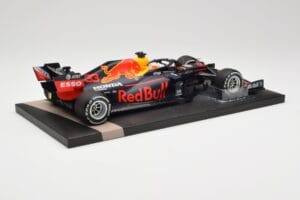 Red Bull RB16 #33 M. Verstappen Red Bull Racing 70th Anniversary GP Winner 2020 Minichamps 1:18 113200533-M1 Hartsi — kuva 3 / 7