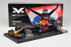Red Bull RB16B #33 M. Verstappen Dutch GP Winner 2021 Minichamps 1:18 113212533 Metalli — kuva 6 / 7