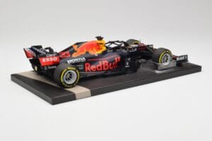 Red Bull RB16B #33 M. Verstappen France GP Winner 2021 Minichamps 1:18 113210833 Metalli — kuva 3 / 7