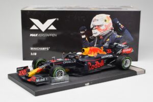 Red Bull RB16B #33 M. Verstappen Emilia Romagna GP Winner 2021 Minichamps 1:18 113210233T Metalli — kuva 6 / 6